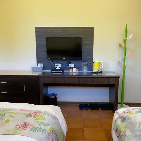 Hua Mu Xing Jing B&B Renai Dış mekan fotoğraf