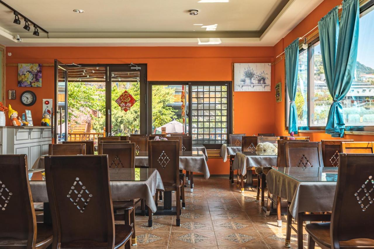 Hua Mu Xing Jing B&B Renai Dış mekan fotoğraf